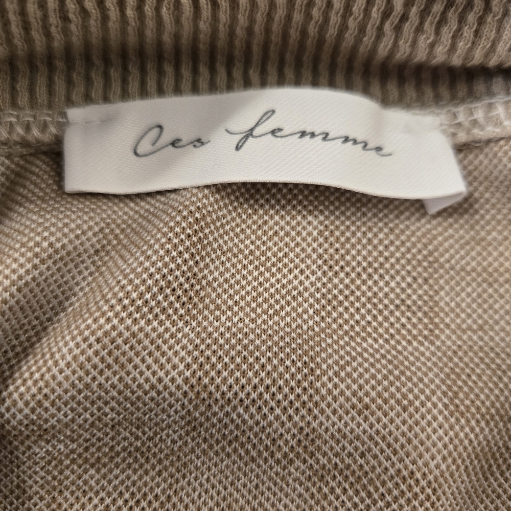 Quarter Zip Pull Over - image 7